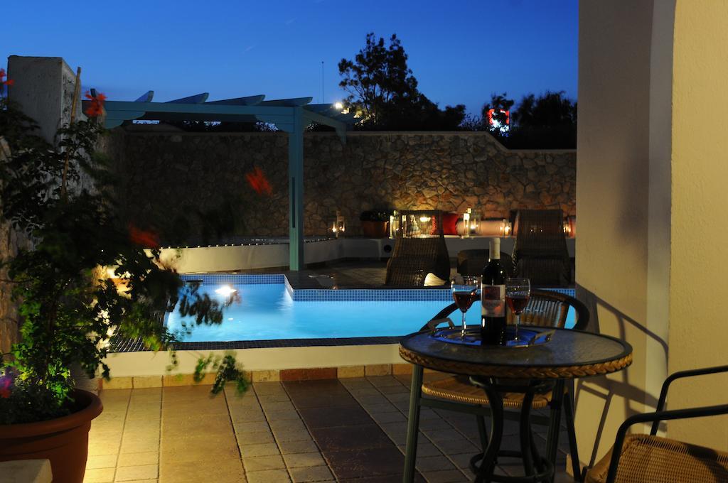 Villa Rose Тира Экстерьер фото